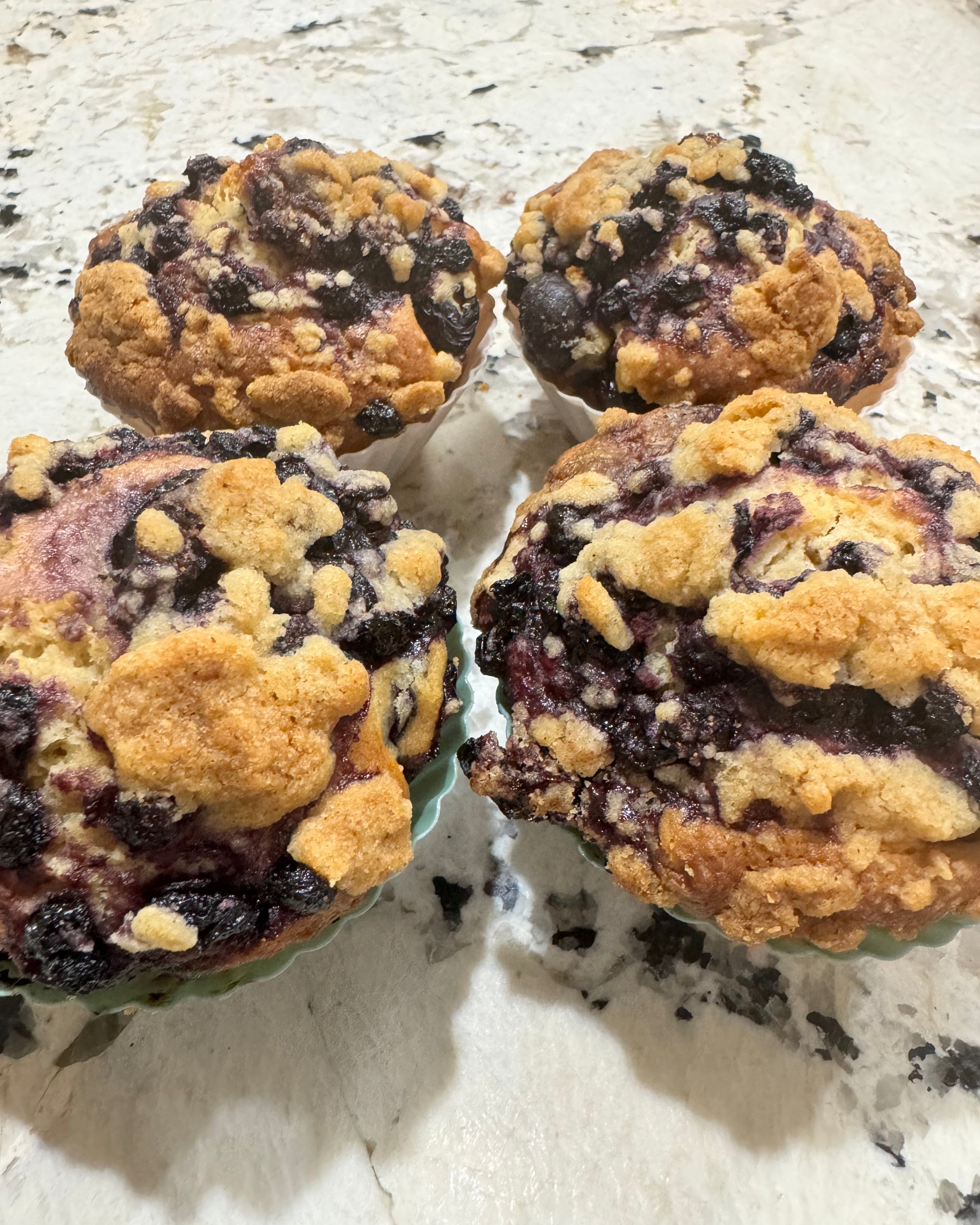 Blueberry Streusel Muffin (1/2 Dozen)