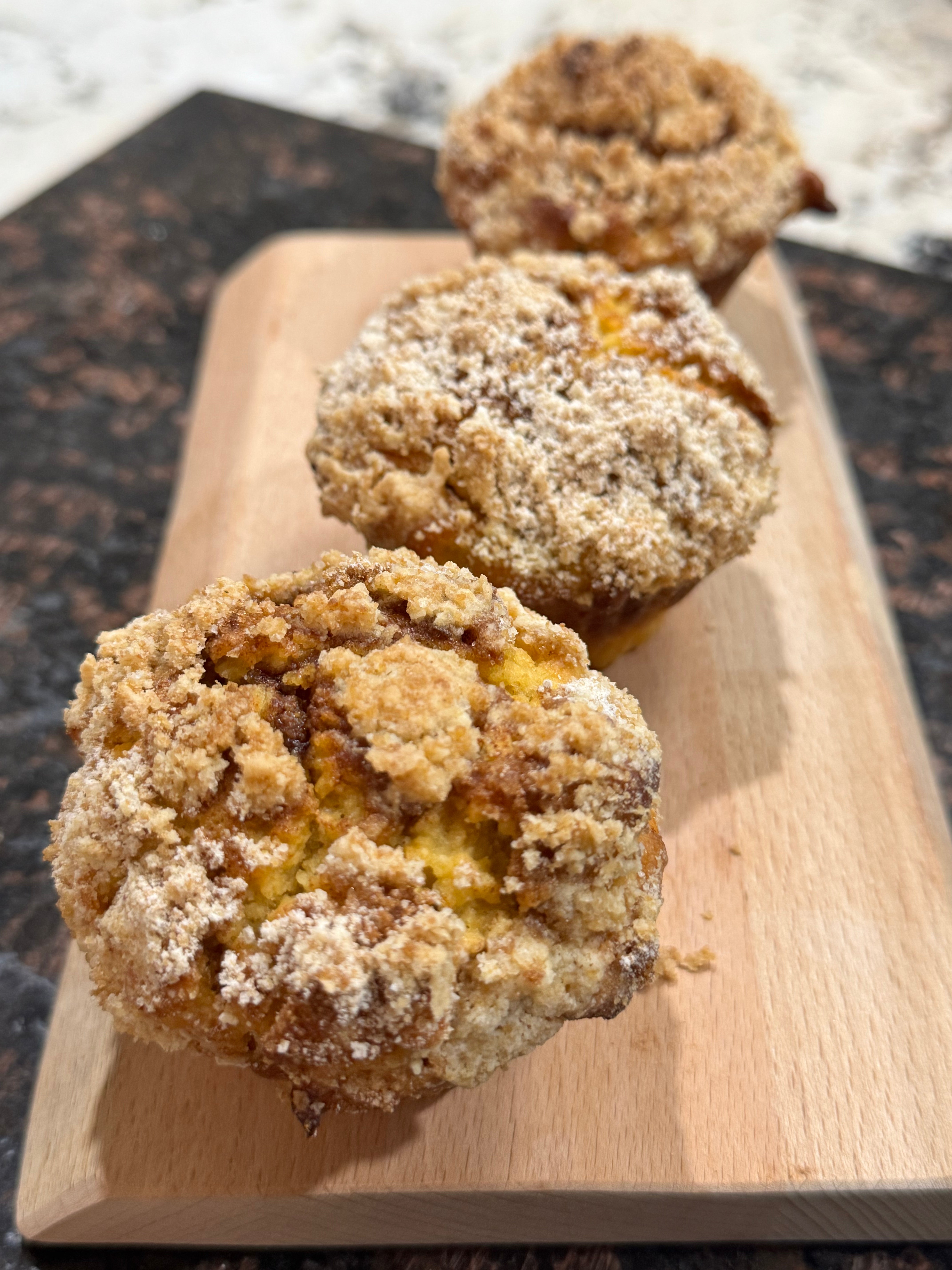 Apple Coffee Cake Muffin  (1/2 Dozen)